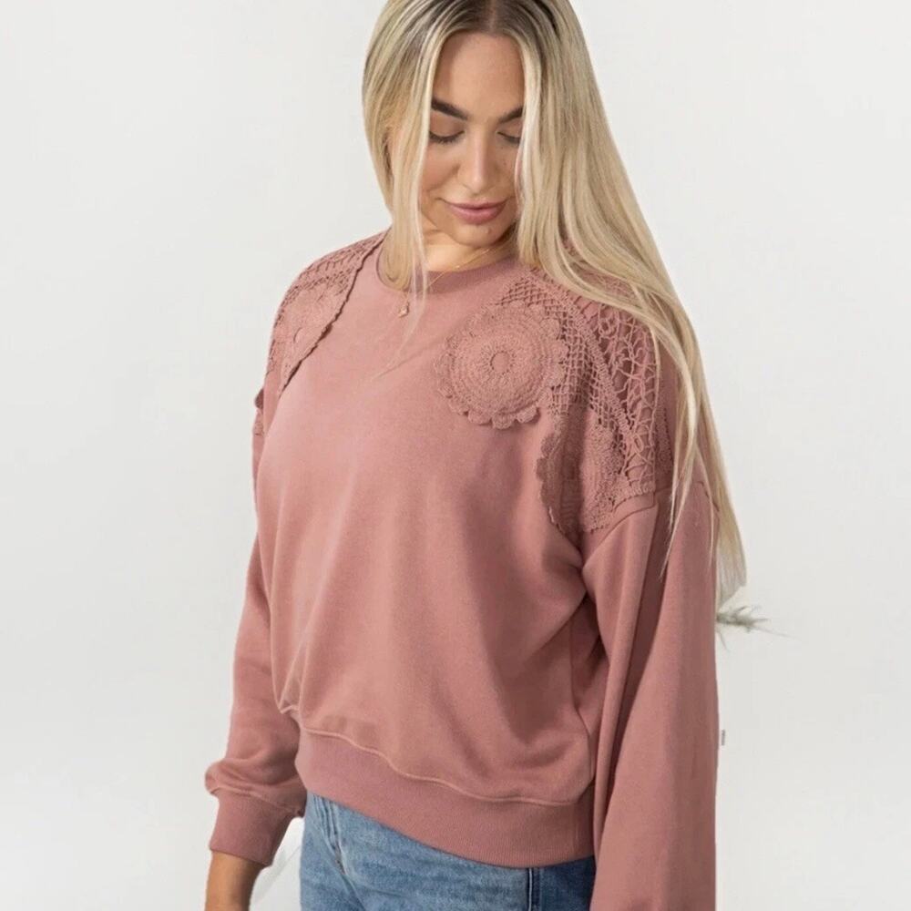 C&C California Lace Daisy Sweatshirt sweater Pullover Mauve Rose M Preppy Boho